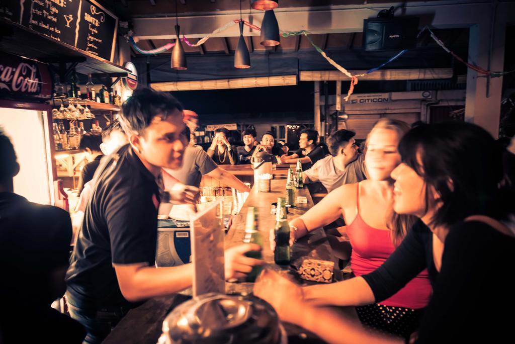 Kayun Hostel Legian Værelse billede
