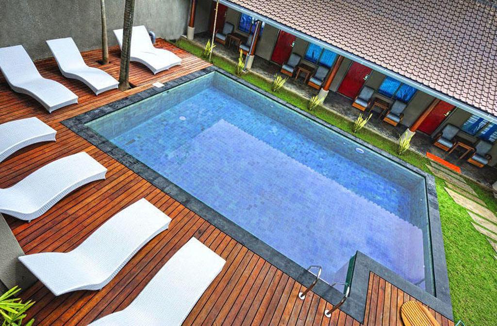 Kayun Hostel Legian Værelse billede