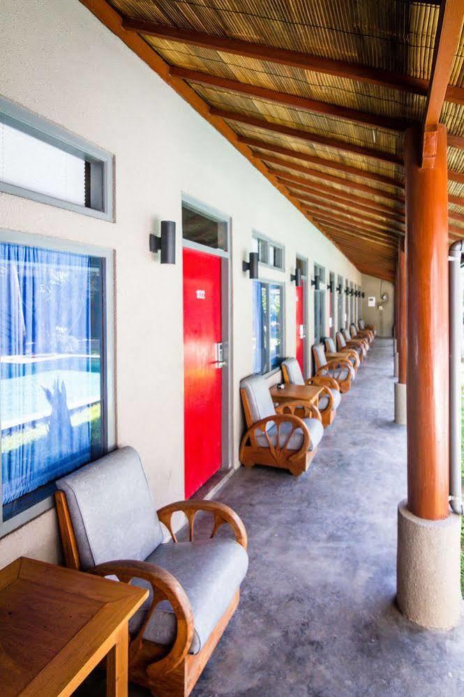Kayun Hostel Legian Eksteriør billede