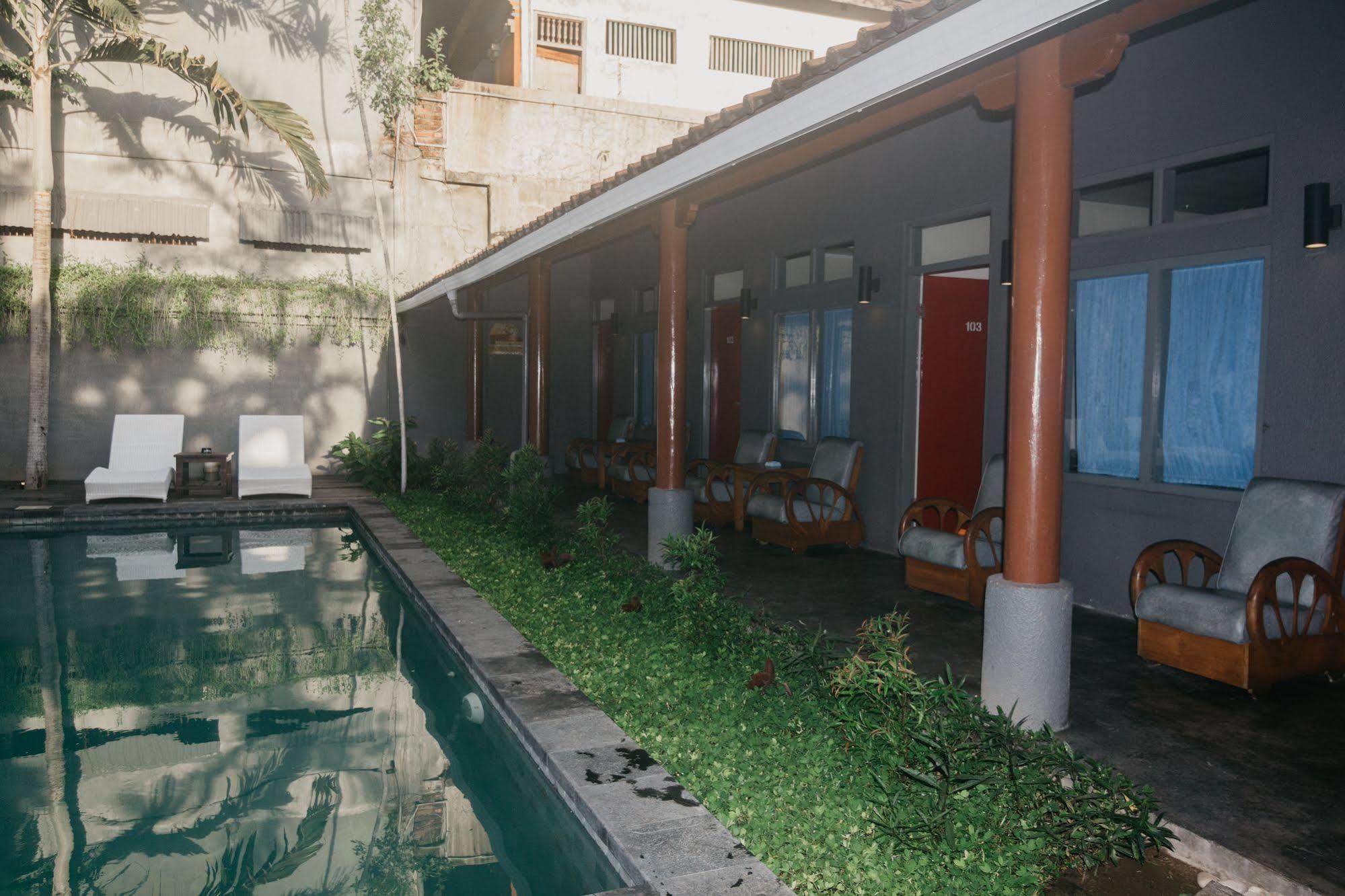 Kayun Hostel Legian Eksteriør billede